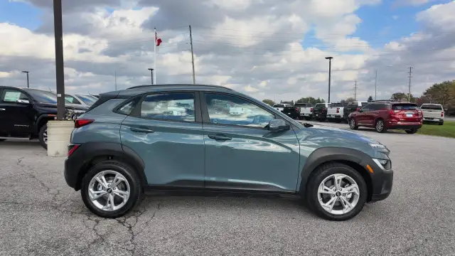 2022 Hyundai Kona 2.0L Preferred 1-Owner // AWD // Heated Sea... in Cars & Trucks in Barrie - Image 5