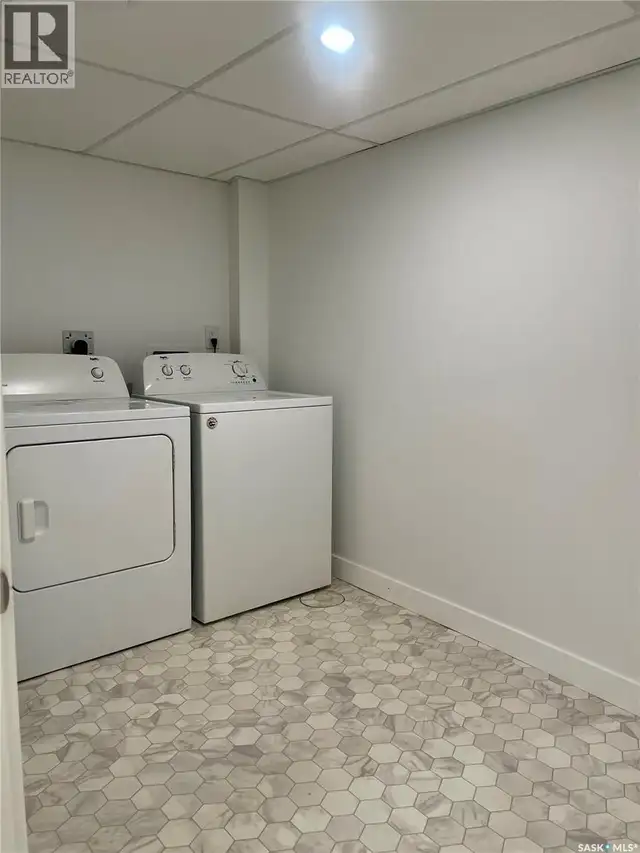 1230 E AVENUE N Saskatoon, Saskatchewan in Houses for Sale in Saskatoon - Image 22