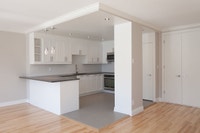 Akelius one bedroom apartment for rent. Located near Sherbrooke in the Downtown - McGill neighborhoo... (image 2)
