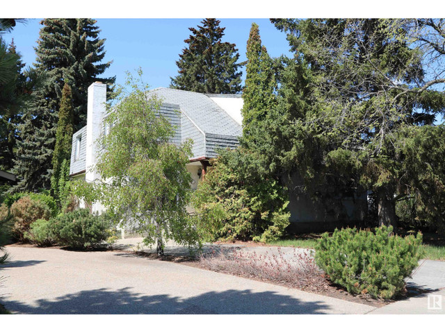 14635 MACKENZIE DR NW NW Edmonton, Alberta in Houses for Sale in Edmonton - Image 2