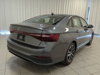 This 2025 Volkswagen Jetta Comfortline is a smart choice for drivers who want modern efficiency, eve... (image 7)