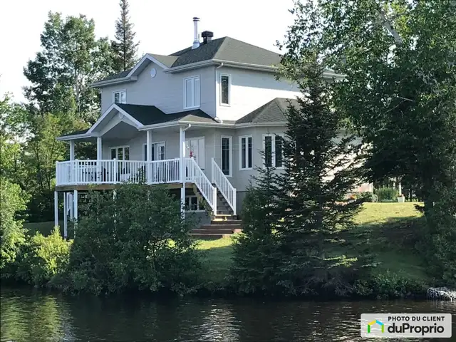 $629,000 - Bi-Level for sale in St-David-de-Falardeau in Houses for Sale in Saguenay - Image 3