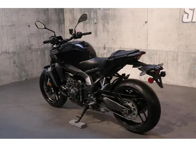 2024 Yamaha MT-09 in Sport Touring in Ottawa - Image 5