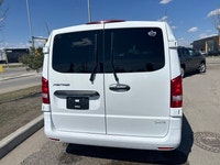 Welcome to Country Hills Volkswagen 2019 Mercedes-Benz Metris Passenger 4MATIC® Our team of knowledg... (image 3)