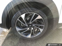 CRYSTAL WHITE, BLACK, LEATHER SEAT TRIM, Wireless Phone Connectivity, Wheels: 19 x 7.5J Aluminum, Va... (image 9)