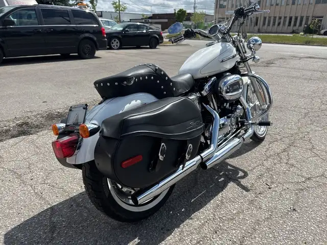 2008 Harley-Davidson Sportster ~ SADDLEMAN SEAT ~ XL1200 ~ CLEAN in Street, Cruisers & Choppers in City of Toronto - Image 6