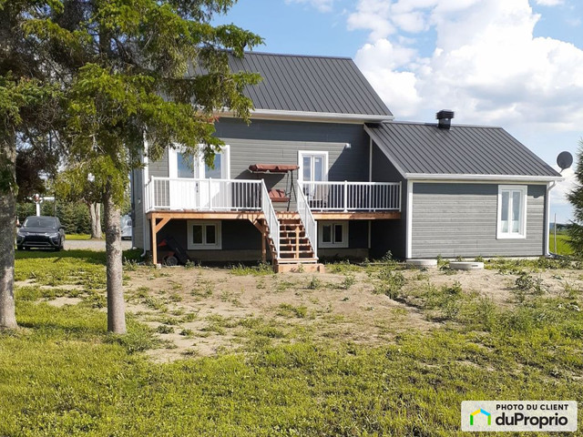 288 900$ - Maison à un étage et demi à vendre à St-Jean-De-Dieu dans Maisons à vendre  à Rimouski / Bas-St-Laurent