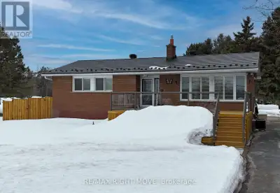 Pride of ownership is evident throughout this beautifully cared-for home in Springwater. Ideally loc...