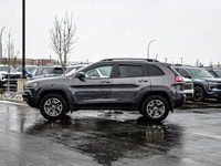 Panoramic Sunroof | Alpine Speakers w/ Subwoofer | Heated Leather Bucket Seats | Remote Start | Crui... (image 9)