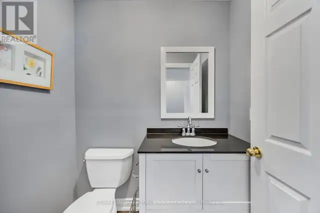 8 - 484 WORTHINGTON AVENUE Richmond Hill (Oak Ridges Lake Wilcox in Houses for Sale in Markham / York Region - Image 18