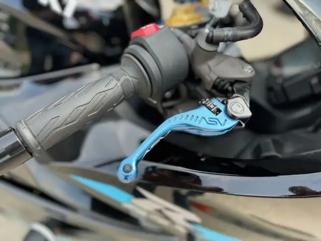 2024 Suzuki GSX-R1000A in Street, Cruisers & Choppers in London - Image 11