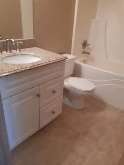 Parkdale Manor is a family oriented apartment complex located in the central area. Clean and quiet c...