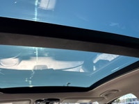 One Owner, Trend Pkg, Leather, Panoramic Roof, Navigation, AWD2024 Hyundai Tucson Trend in a strikin... (image 3)