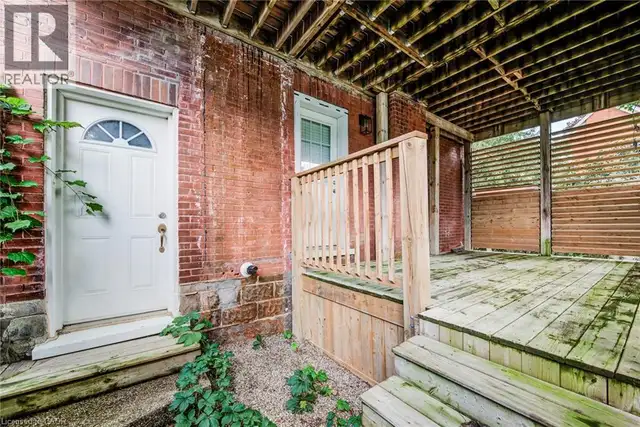 81 WILLOW Street Waterloo, Ontario in Houses for Sale in Kitchener / Waterloo - Image 17