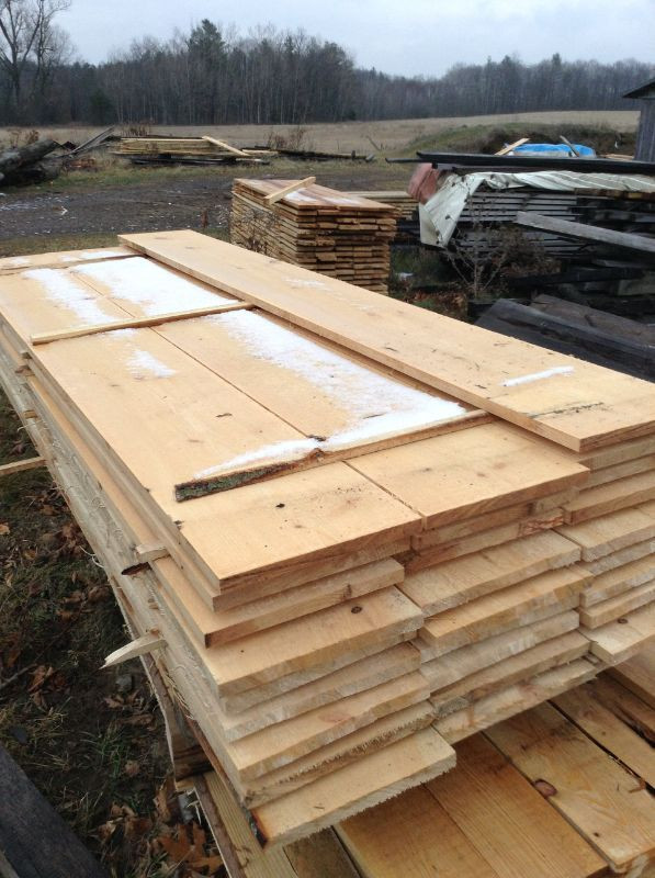 1x10x10ft pine lumber in Other in Peterborough
