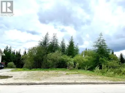 Are you looking for residential land to build your dream home? Take advantage of this rare opportuni...