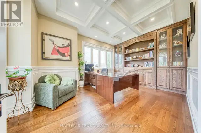 7 Trumpour Court Markham (Unionville), Ontario, photo 4 of 4