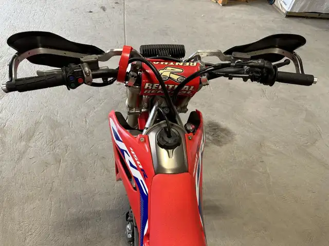 2022 Honda CRF 450R in Dirt Bikes & Motocross in Ottawa - Image 9