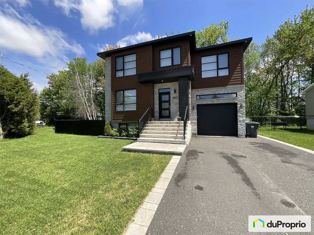 $929,000 - 2 Storey for sale in St-Amable — photo 1