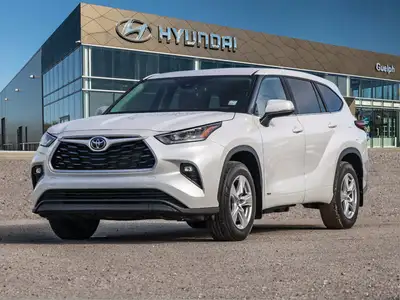 This 2025 Toyota Highlander is thoughtfully designed to make you get the most out of your day. This...