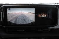 This Jeep Gladiator has a dependable Regular Unleaded V-6 3.6 L/220 engine powering this Automatic t... (image 7)