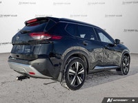 Command attention and elevate every drive in the 2022 Nissan Rogue Platinum, finished in a sleek bla... (image 6)
