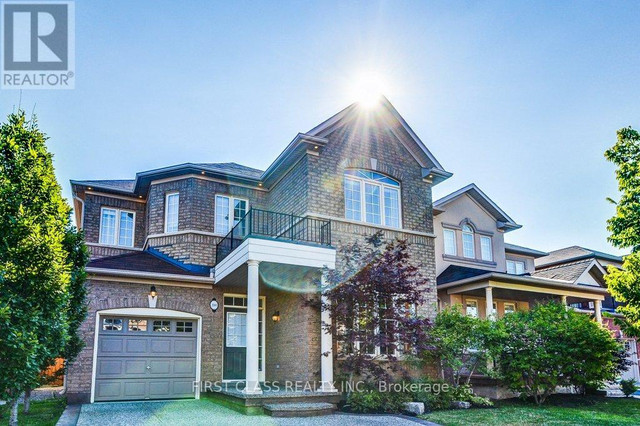 280 GRAYLING DR Oakville, Ontario in Houses for Sale in Oakville / Halton Region - Image 2