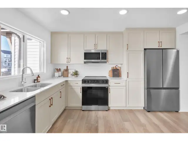 276 MARQUIS BV NE Edmonton, Alberta in Houses for Sale in Strathcona County - Image 9