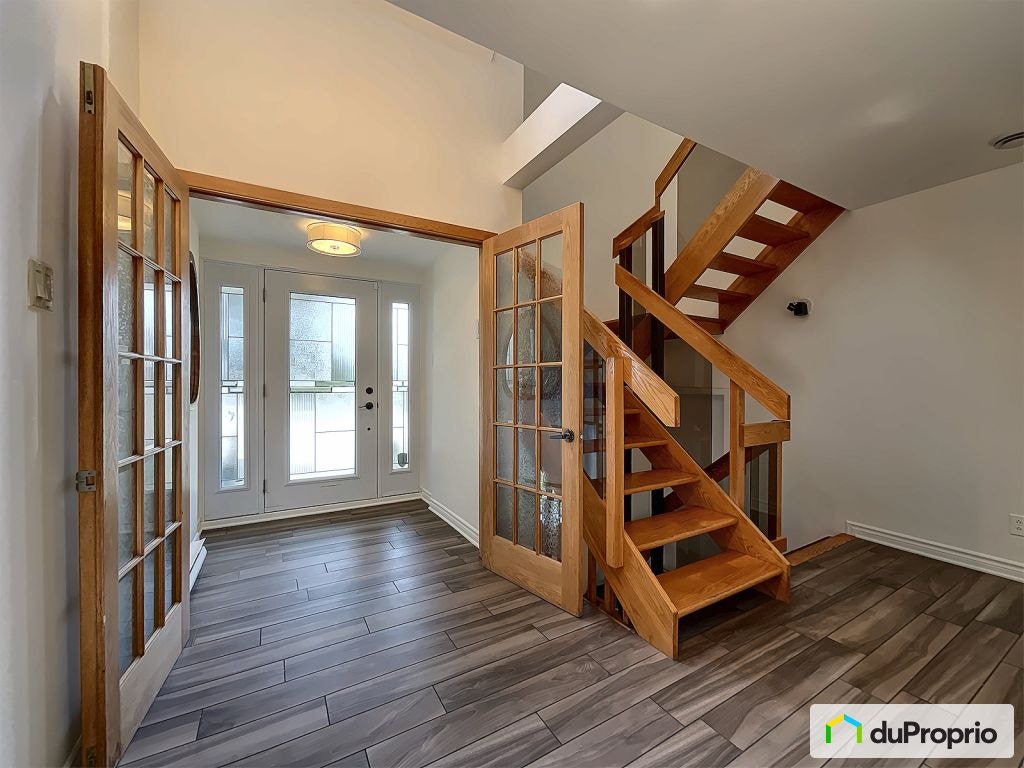 $915,000 - 2 Storey for sale in Boucherville — photo 2