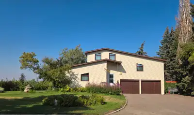 Stunning River View Property – A True Hidden Gem! Looking for a beautifully maintained home with bre...