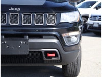 2017 JEEP COMPASS TRAILHAWK - BC VEHICLE - NAVIGATION - BACKUP CAMERA - HEATED FRONT SEATS - DUAL-CL... (image 6)