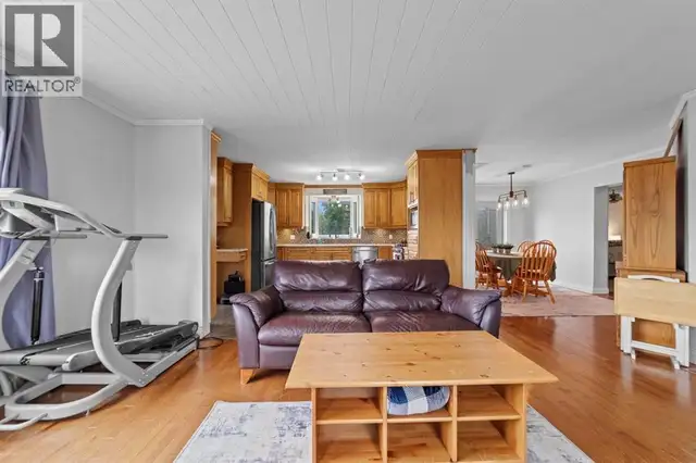 10 Railway Avenue N Rosalind, Alberta in Houses for Sale in Strathcona County - Image 11