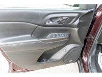 MANITOBA VEHICLE, CLEAN CARFAX - 5 Passenger Seating with 8-Way Power Driver and Passenger Seats - 8... (image 8)