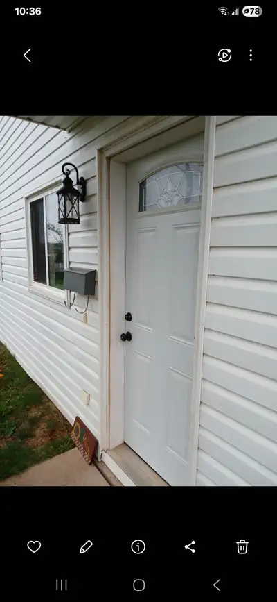 2 bedroom unheated lower level duplex available, October 1st.1540 monthly rent.Damage / security dep...