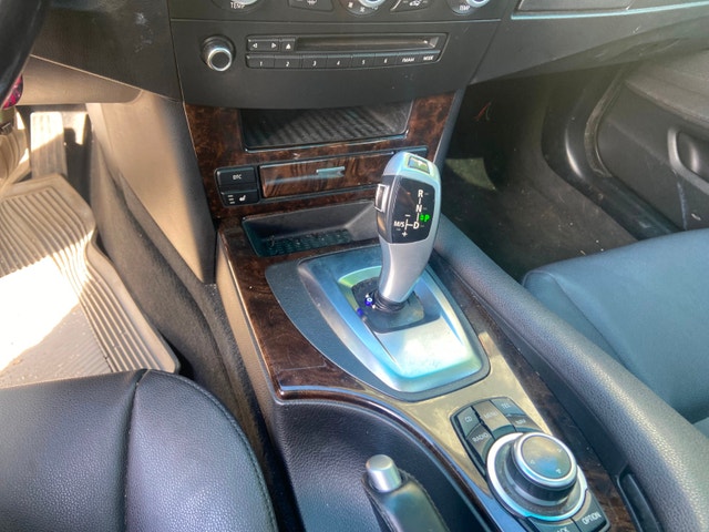 A vendre BMW 528 xi, année 2009. automatique. 245000Km — photo 4