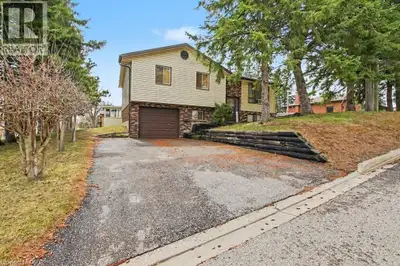 Step into this well-located raised bungalow in the sought-after Hespeler section of Cambridge, offer...