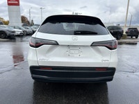 The pristine Platinum White Pearl exterior of this 2024 Honda HR-V LX-B instantly captivates. With j... (image 5)