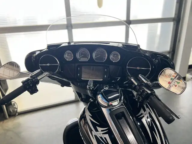 2018 Harley-Davidson FLHTKL - Ultra Limited Low in Sport Touring in Strathcona County - Image 7