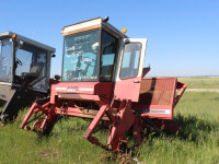 PARTING OUT: Massey Ferguson 885 Swathers (Parts & Salvage)