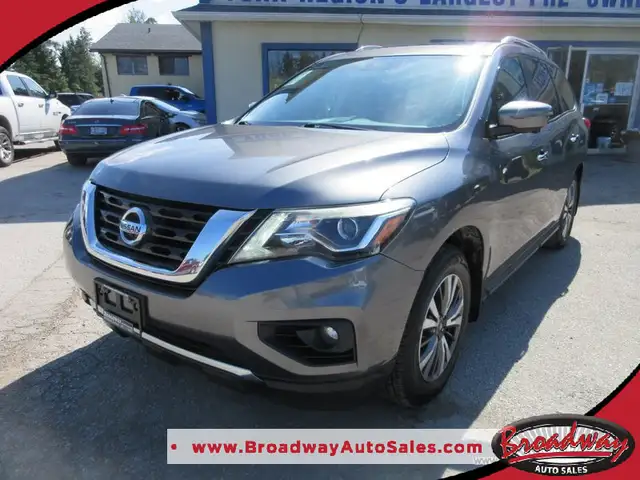 2017 Nissan Pathfinder FOUR-WHEEL DRIVE SL-PACKAGE 7 PASSENGER 3