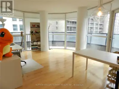 SPLIT 2 BEDROOMS + 2 BATHS UNIT WITH A WRAPPEDAROUND 100 S.F. BALCONY AND 80 SF TERRACE, MODERN FINI...