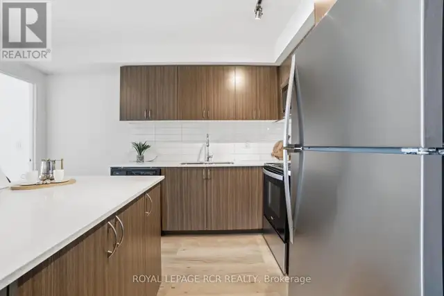 808 - 58 LAKESIDE TERRACE Barrie (Little Lake), Ontario in Long Term Rentals in Barrie - Image 7