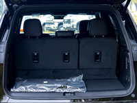 The 2026 GMC Acadia Denali redefines what it means to drive with confidence and class. Bold styling... (image 9)