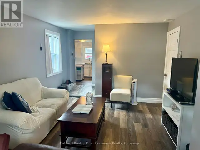 582 9TH STREET Hanover, Ontario in Houses for Sale in Owen Sound - Image 5