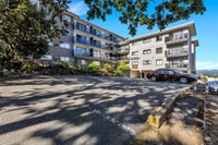 Exclusive Offers Visit our Website: https://www.capreit.ca/apartments-for-rent/victoria-bc/don-quadr... (image 5)