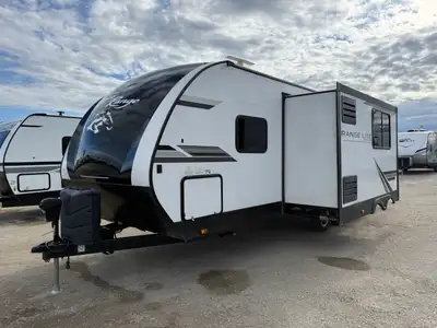This 2021 Open Range 241BH travel trailer is in excellent condition and well-equipped for comfortabl...