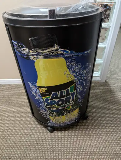 The IceMan Portable Cooler Lightweight, rolls smoothly, no leaks, drain spout works as is should Gre...