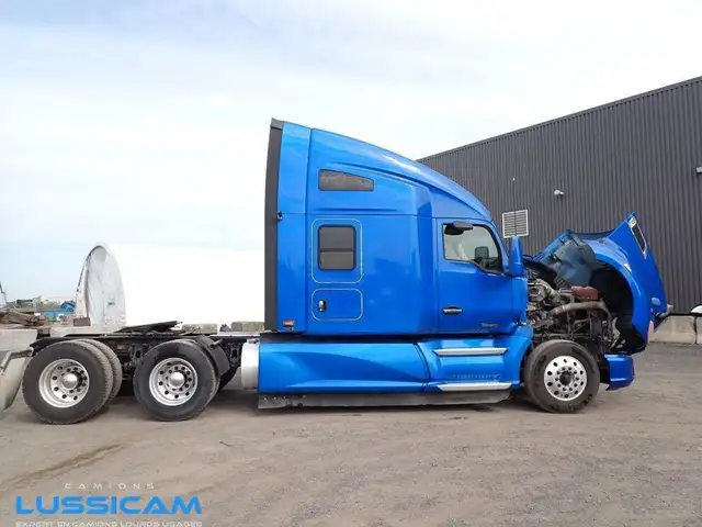 2020 Kenworth T680 in Heavy Equipment in Longueuil / South Shore - Image 10