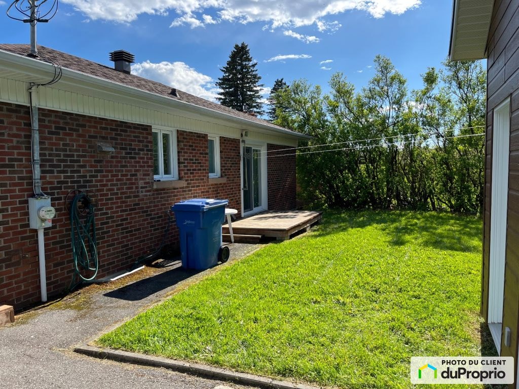 $375,000 - Bungalow for sale in Chicoutimi (Chicoutimi-Nord) — photo 3