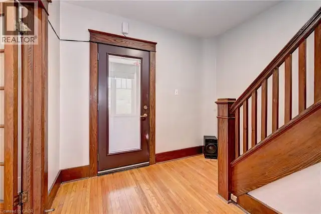 147 COURTLAND Avenue E Kitchener, Ontario in Houses for Sale in Kitchener / Waterloo - Image 6